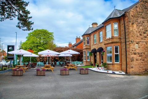 Pine Lodge Hotel & Restaurant Mansfield Hotel in Mansfield