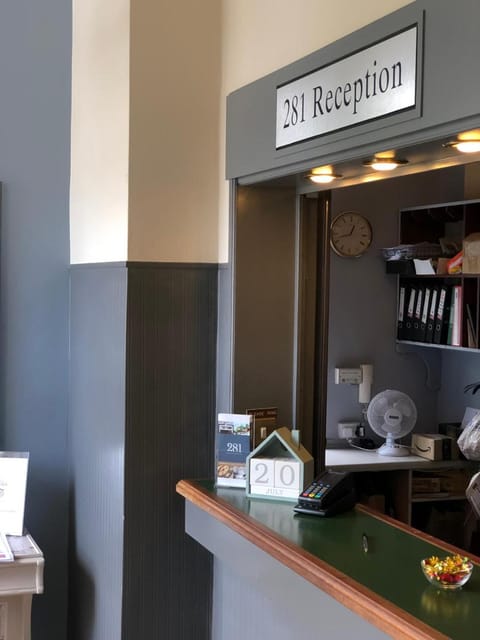 Pine Lodge Hotel & Restaurant Mansfield Hotel in Mansfield