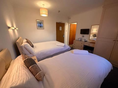 Pine Lodge Hotel & Restaurant Mansfield Hotel in Mansfield