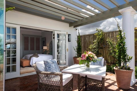 La Fontaine Guest House Hermanus Bed and Breakfast in Hermanus