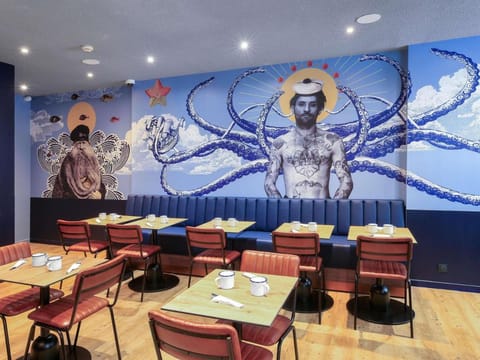 ibis Styles Saint Malo Centre Historique Hotel in St-Malo