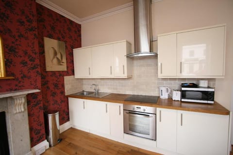 Central Studios Albion Street Hotel in Cheltenham