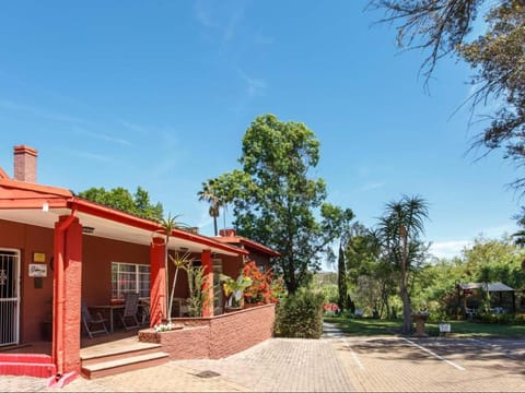 Gumtree Guest House Bed and Breakfast in Western Cape