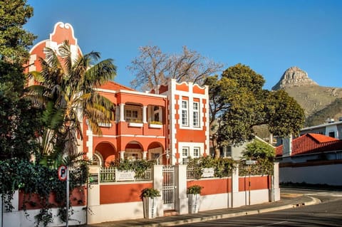 The Villa Rosa Guesthouse Hotel in Sea Point
