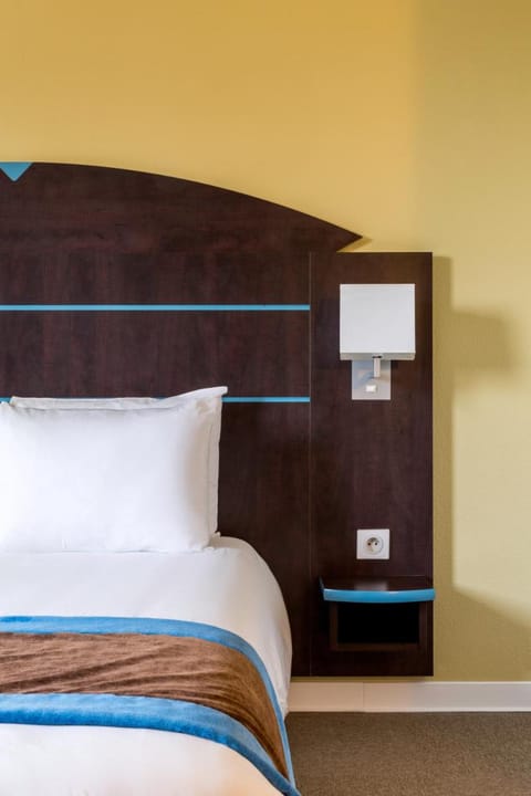 Sure Hotel by Best Western St-Amand-Les-Eaux Hotel in Hauts-de-France