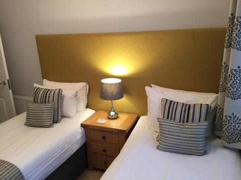 Inverness City Suites Apartment in Inverness