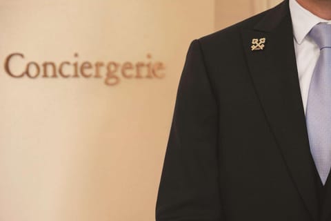 Shangri-La Hotel, Paris Hotel in Paris