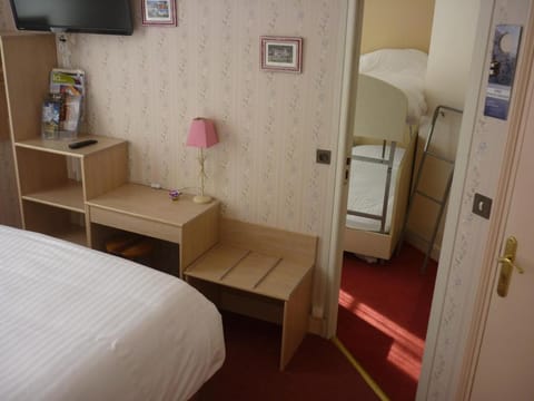 Belle Epoque Hotel in Centre-Val de Loire