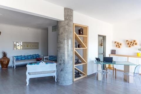 Caldera Romantica Hotel in Santorini