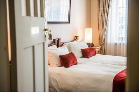 Excelsior Manor Guesthouse Bed and Breakfast in Western Cape