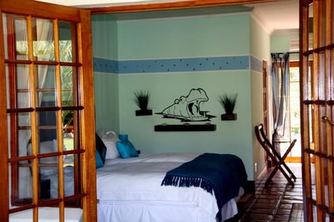 Orange-Ville Lodge & Guesthouse Bed and Breakfast in Cape Town