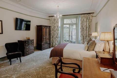 The William Cecil Hotel in South Kesteven District