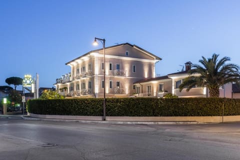 Hotel Luna Hotel in Marina di Massa