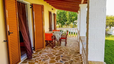 Villa Panorea Apartment in Moraitika