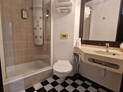 Kyriad Montluçon - Saint Victor Hotel in Centre-Val de Loire