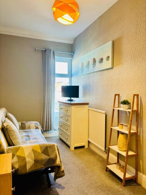 Cwtch Guesthouse Bed and Breakfast in Llandudno