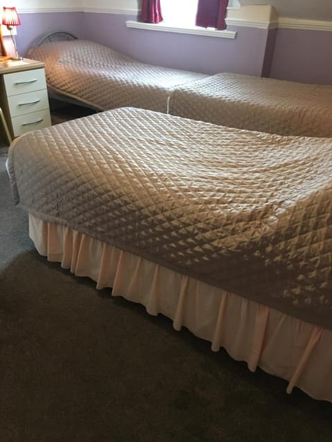 Adelphi Guest House Bed and Breakfast in Douglas