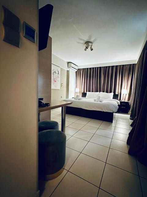 Mc Queen Apartment hotel in Athens