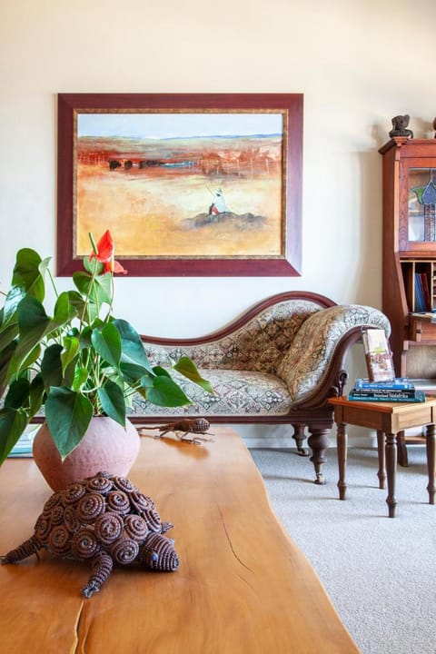 Moonglow Guesthouse Bed and Breakfast in Cape Town