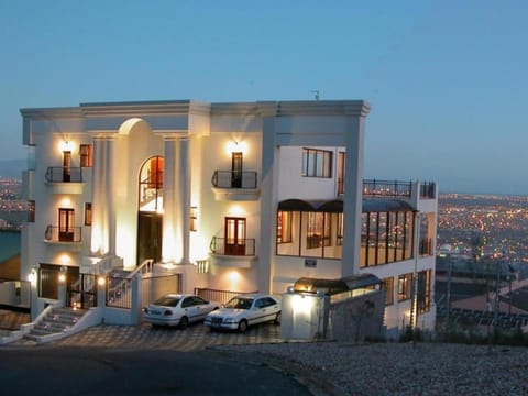 Keret Accommodation Apartment in Cape Town