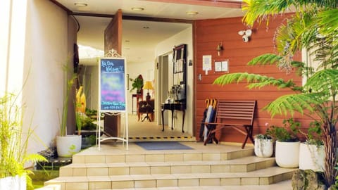 Moon Gate Villa Bed and Breakfast in Northland