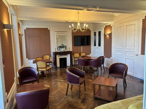 Château du Bourg Bed and Breakfast in Normandy