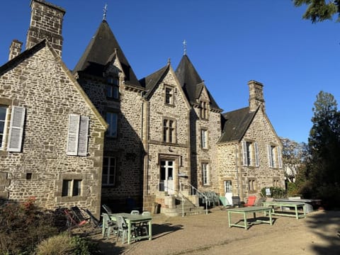 Château du Bourg Bed and Breakfast in Normandy