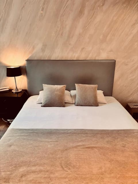 Logis Hotel Saint Martin Hotel in Orléans