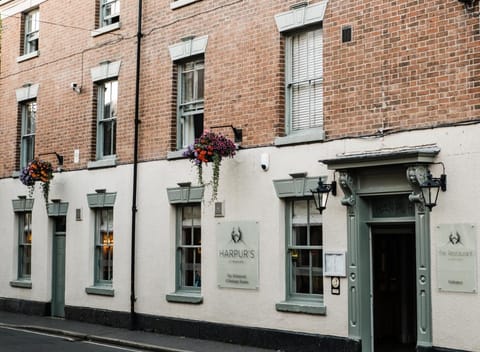 Harpur's of Melbourne Inn in South Derbyshire District