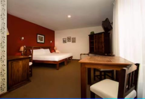 Collection O Hotel La Huerta Golf & Hotel, Cholula Hotel in Cholula