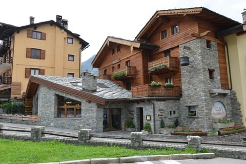 Hotel Maison Saint Jean Hotel in Courmayeur
