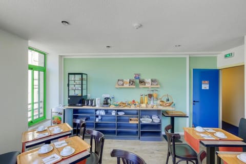 Contact Hôtel du Champ de Mars de Saint-Brieuc Hotel in Brittany