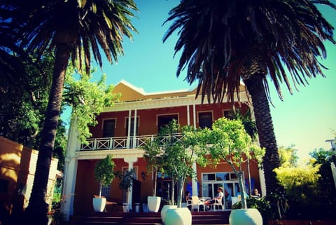 Ashanti Lodge Backpackers Hostel in Cape Town