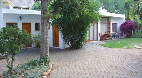 Haus Victoria Self Catering Cottages Apartment in Western Cape