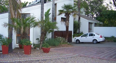 Haus Victoria Self Catering Cottages Apartment in Western Cape