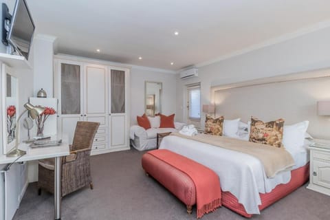 Fernwood Manor Boutique Guest House Bed and Breakfast in Cape Town