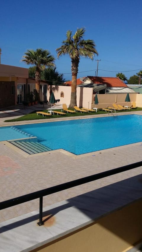 Mythos Beach Hotel Apartments Apartment hotel in Crete