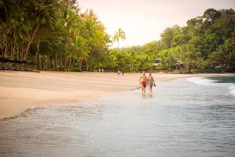 ROBINSON KHAO LAK Hotel in Khuekkhak