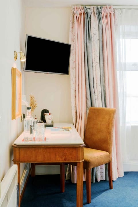 Muthu Queens Hotel, Oban Hotel in Oban