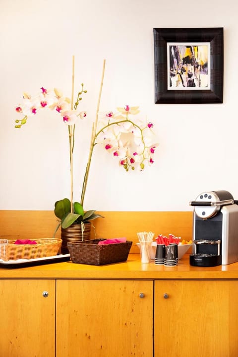 Best Western Plus Hotel Colbert Hotel in Centre-Val de Loire