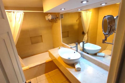 Hotel Real del Bosque Golf and Spa Apartment hotel in State of Querétaro