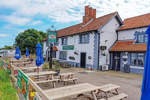 OYO The Billingford Horseshoes Hotel in Mid Suffolk District