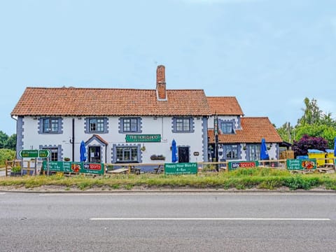 OYO The Billingford Horseshoes Hotel in Mid Suffolk District