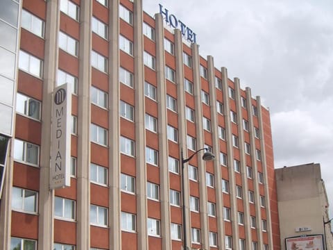 Median Paris Congres Hotel in Clichy