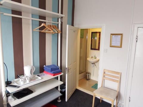 Angel Guesthouse Bed and Breakfast in Tiverton