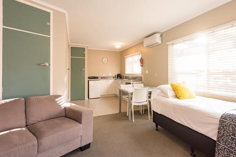 Averill Court Motel Motel in Paihia