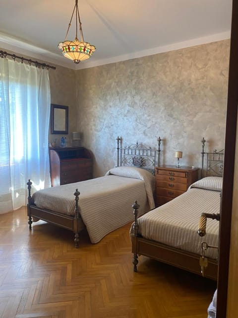 Da Ronald ... A Pian Del Papa Country House in Emilia-Romagna