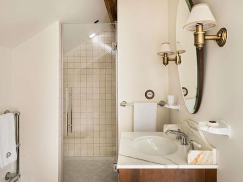 Abbaye des Vaux De Cernay un hotel Paris Society Collection Hotel in Île-de-France