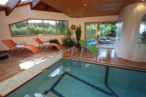 Chalet Romantica Inn in Paihia