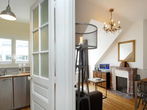 Appart Tourisme Paris Porte de Versailles Hameau Hotel in Issy-les-Moulineaux